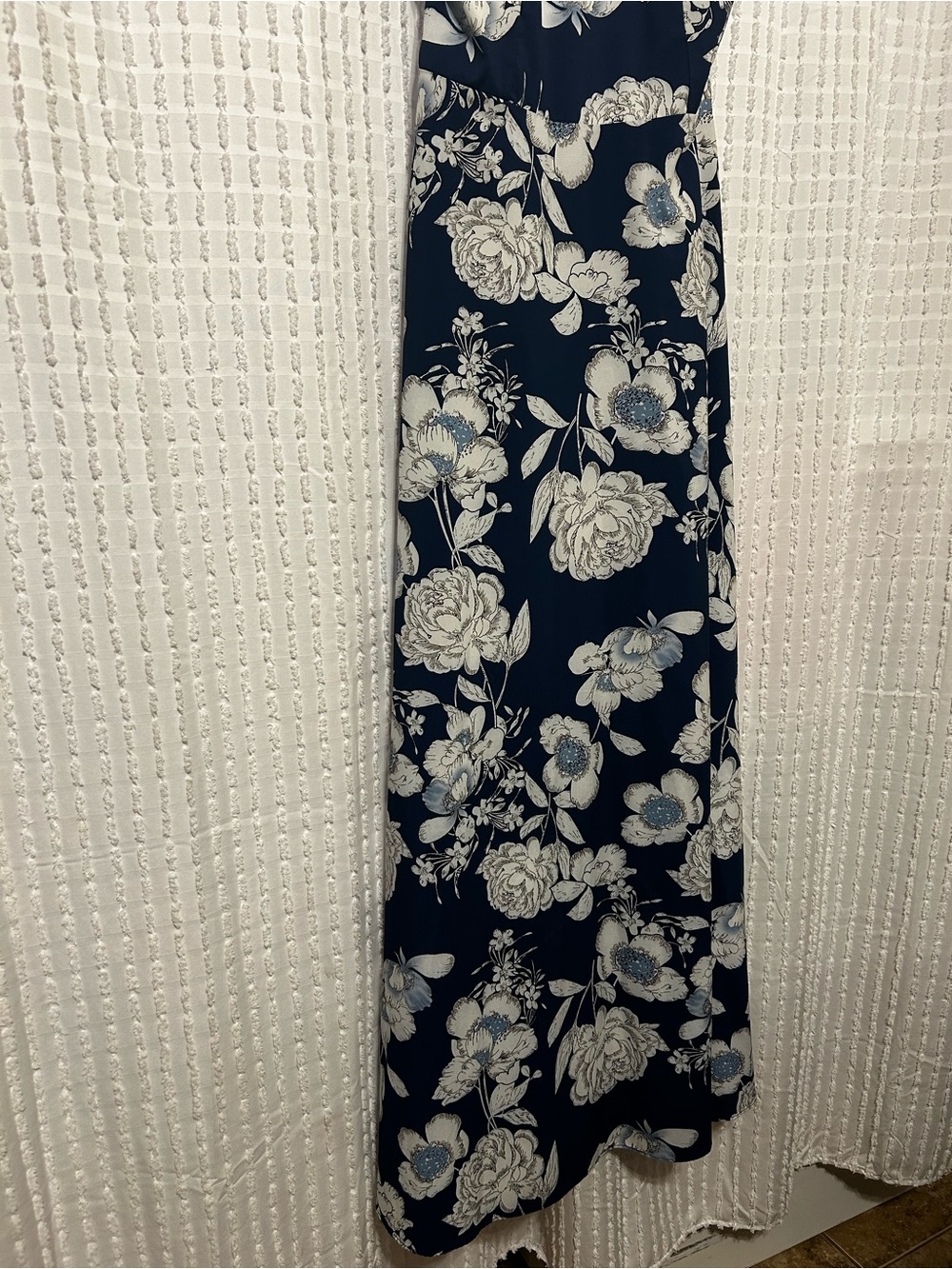 Women’s Medium Navy Blue Floral Halter Dress - Picture 3 of 14